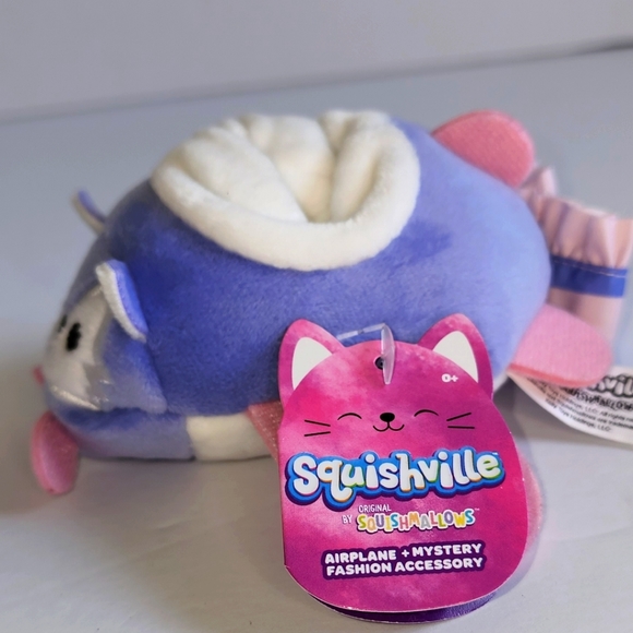 Purple Dog Plane 🛩 Squishville Carriage with Free Fashion Accessory ☆》NWT《☆ - Picture 4 of 7